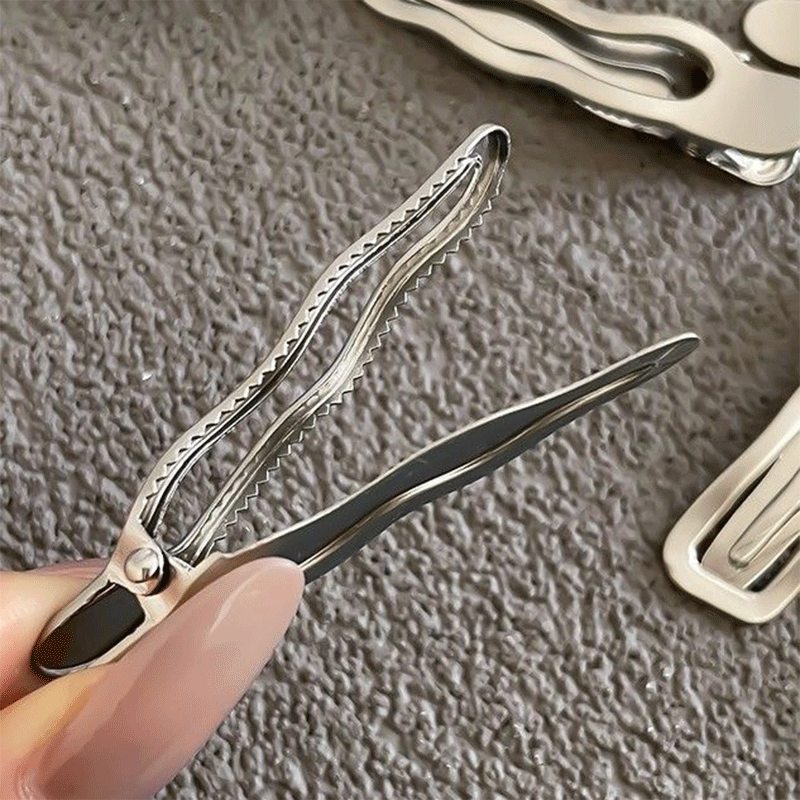 Matte or Glossy Silver Hair Cl - Tippet Line recensione e prezzo